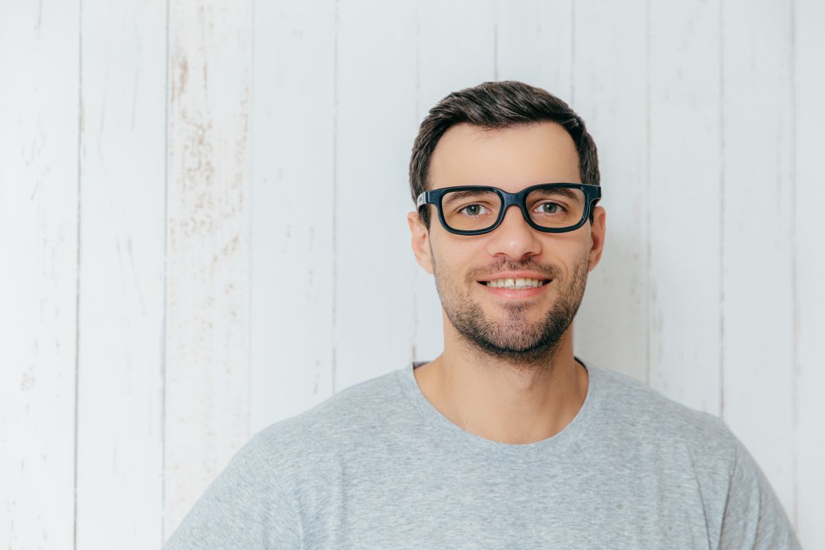 Czech man physical appearance