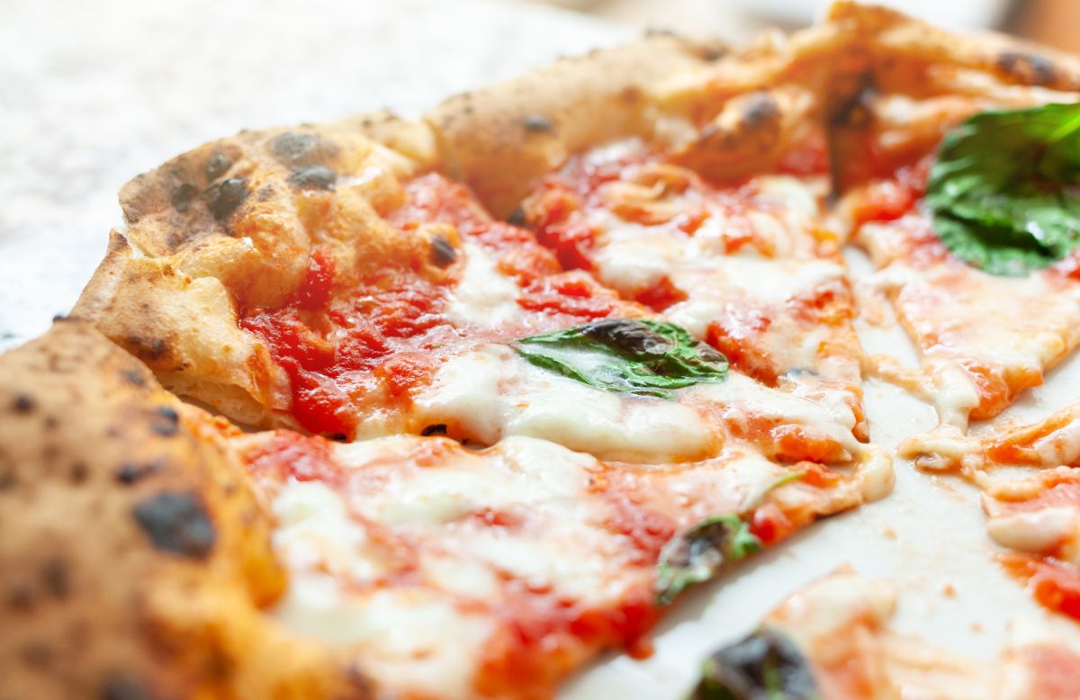 close up of pizza Margherita