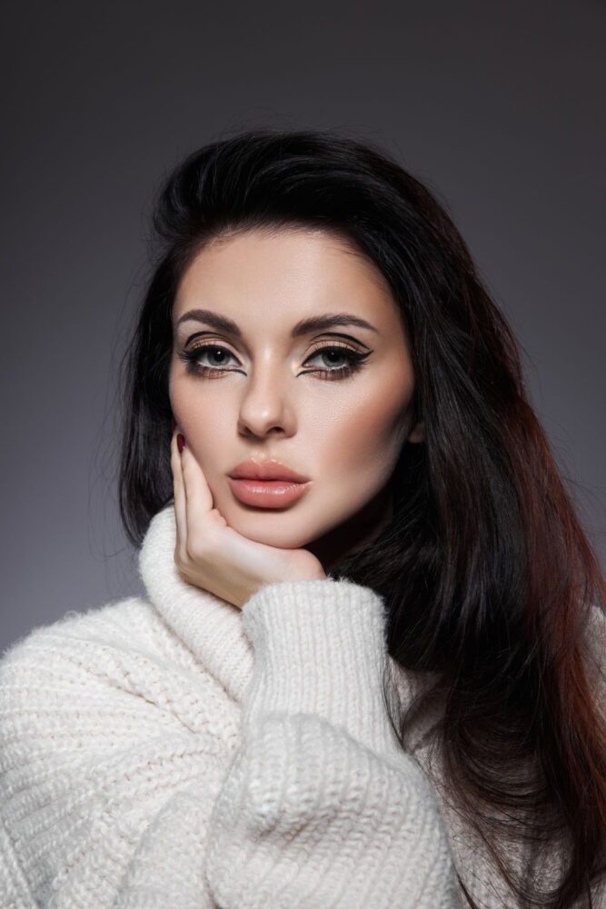 fancy Albanian woman